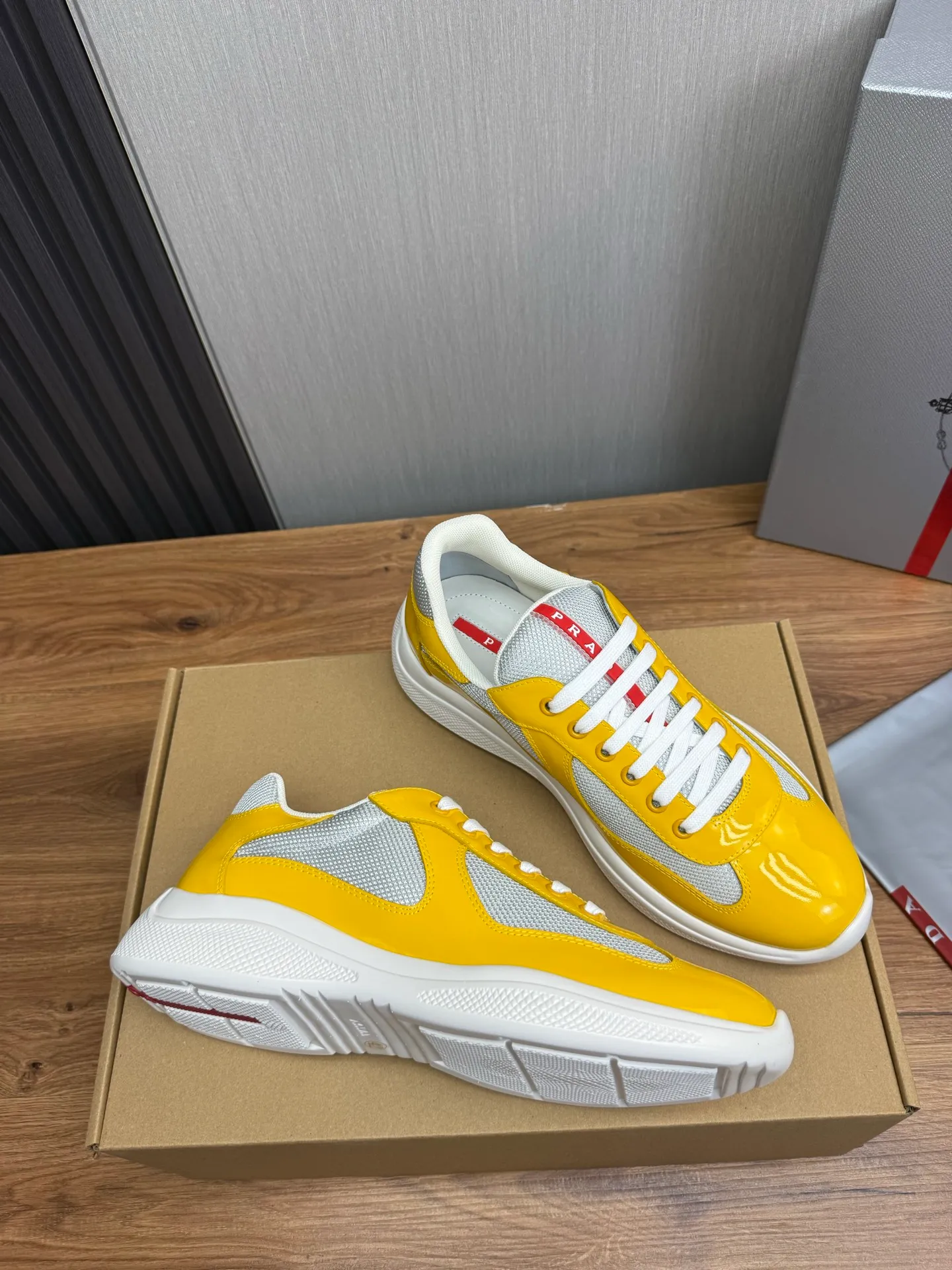 Men's shoes 640💰 [PRADA] Hot selling items🔥Must be recommended every day~~ Official website synchronized, 1:1 high quality shipments✔️ Imported cowhide fabric, rubber material + cowhide lining, original bottom, high-end airplane box packaging🎁 38-45 (38.45 custom-made, non-returnable)